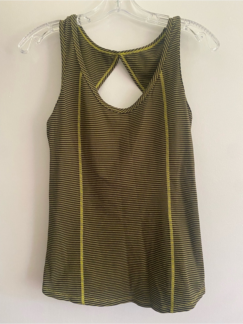 💚 Free Shipping 💚 Carve Designs Striped Tank- XS